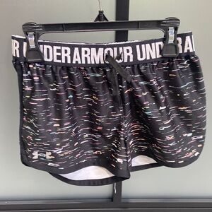 Under Armour Athletic Multi-colored Black Shorts Size Youth Medium Girls